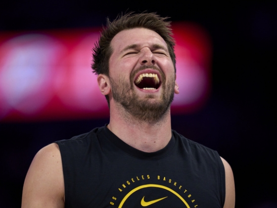 Megszületett a világ legdrágább sportüzlete, váratlanul eladták a Los Angeles Lakerst