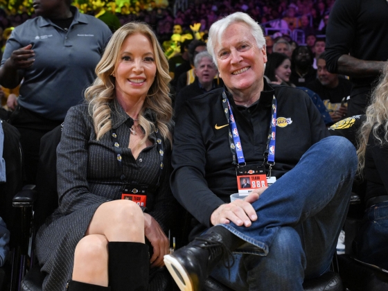 Miért vet fel kérdéseket a Lakers eladása Bob Igernek és Josh Kushnernek?