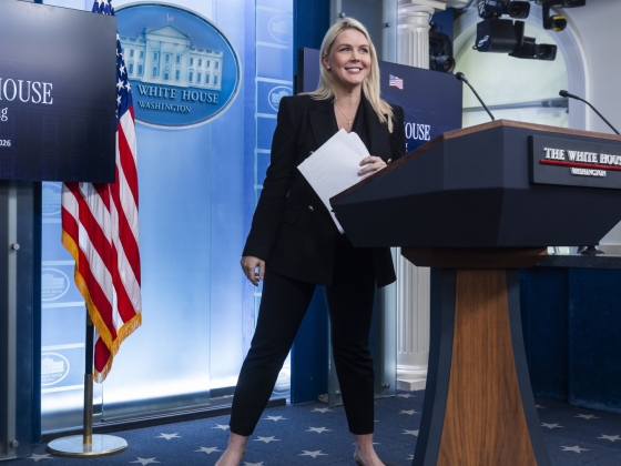 Fontos bejelentést tett Trump: háttérbe vonul a legfiatalabb amerikai szóvivő
