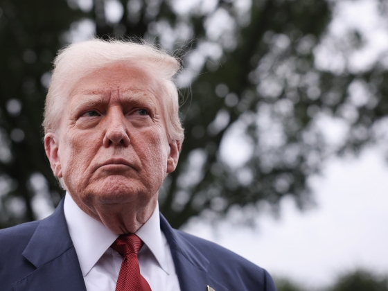 Új részletek derültek ki Trump rendkívüli akciójáról: legfontosabb emberei ott ültek a csalinak használt gépen