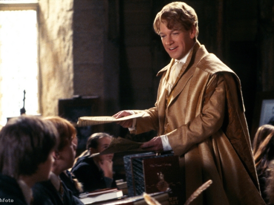 Hatalmas név csatlakozik az új Harry Potter-sorozathoz, ő lesz a Roxfort legbeképzeltebb tanára