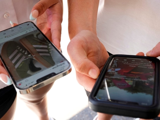 A TikTok befolyásolói: Mennyire megbízhatóak a fiatal befektetőket elérő pénzügyi tanácsok?