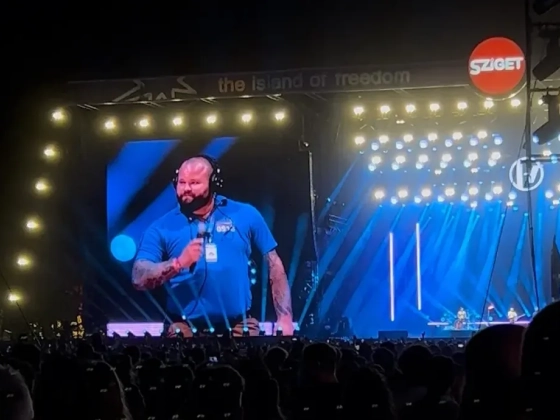 A Twenty One Pilots énekese felhívta a Sziget nagyszínpadára énekelni az egyik biztonsági őrt