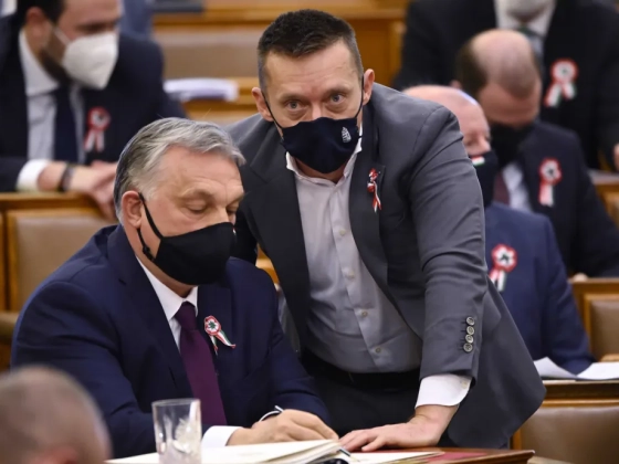 Jogsértő volt Rogánék vakcinainfós propagandája