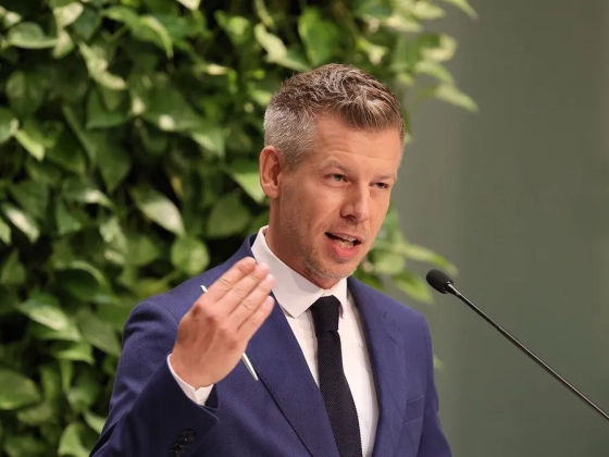 Magyar Péter: Tovább apad a Duna, azonnali intézkedésekre van szükség