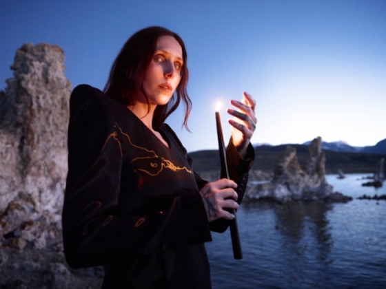 Chelsea Wolfe: A sötét áttekintés – az egzisztenciális reflexió a suttogástól a gótikus sikolyig