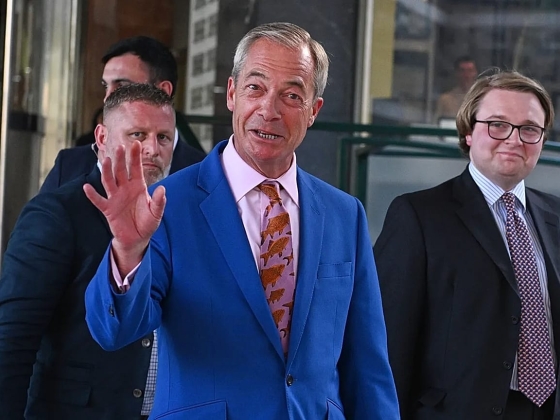 Farage megnyerte a brit időközi választást, hogy visszatérjen a parlamentbe