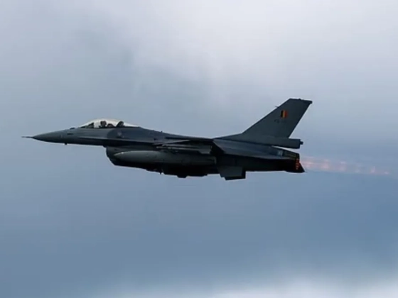 Kamikaze drón repült be Lettország légterébe, NATO-vadászgépek lőtték le