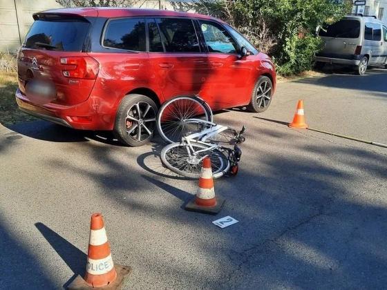 Elütöttek egy biciklist Nyíregyházán, mentő vitte a kórházba - fotó