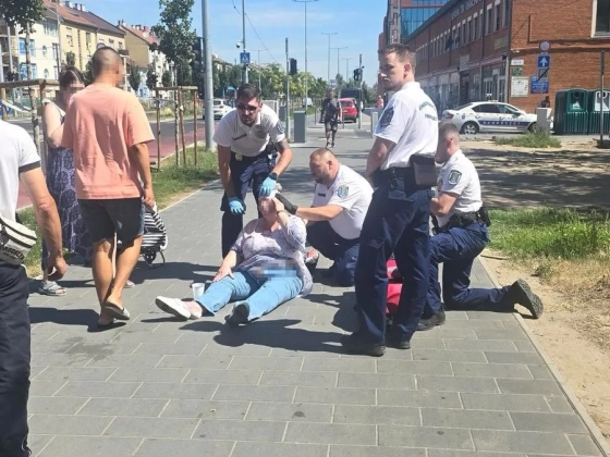Három nő kapott össze a Bosnyák téren, vér is folyt, rendészek látták el a súlyos sérültet