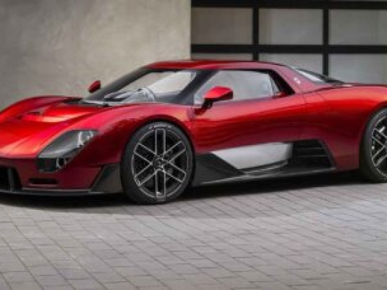 A McLaren új, kézi váltós V8-as szupersportautóval lepett meg