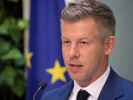 Rendkívüli sajtótájékoztatót tart Magyar Péter a Paksi Atomerőműnél