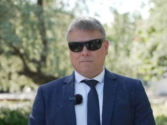 Kátai-Németh Vilmos minisztériuma egy hónapja hallgat a gyalázkodó tábláról