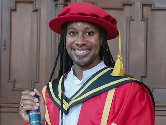 Holtan találták otthon Jason Ardayt, a Cambridge-i Egyetem volt professzorát, aki a plágiumügy középpontjában állt