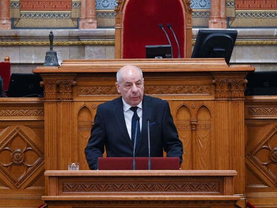 Itt az indoklás: ezért utasította el az Alkotmánybíróság a Fidesz indítványát − Sulyok Tamásról egy szóval nem írtak