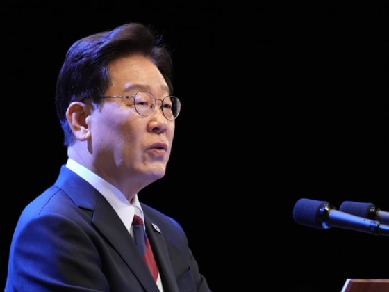 A dél-koreai Lee tárgyalásokat sürget Észak-Koreával a koreai háború végleg lezárásáról