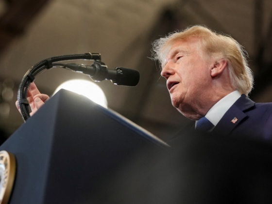 Donald Trump bejelentette, hogy rövidesen amerikai területté nyilvánítja a Hormuzi-szorost