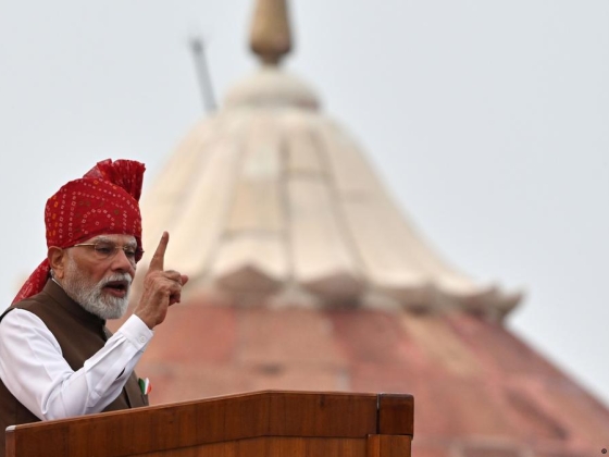India: Modi ingyenes vizsga coachingot, mesterséges intelligencia képzést ígér fiataloknak a tiltakozások után