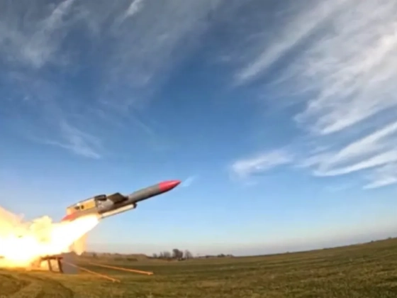 Videón a pusztító Flamingo rakéta, fontos orosz központot borítottak lángba az ukránok