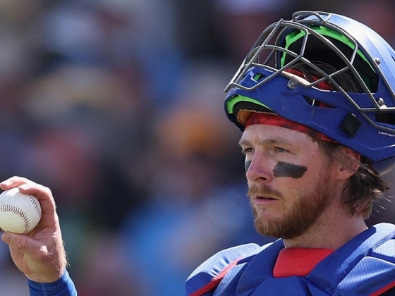 A Blue Jays elveszíti a 29 éves backstopot az AL West Contender ellen