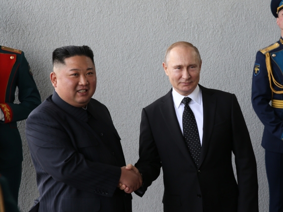 Putyin: Észak-Korea és Oroszország építi fel a valódi, igazságos demokráciát