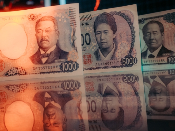 Amikor Japán jent vesz, veszélyes ügyletet számol fel