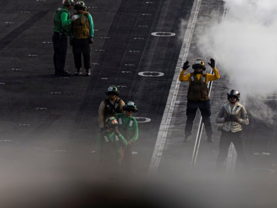 Az amerikai haditengerészet veteránjai és katonai egészségügyi szakértői aggodalmukat fejezik ki az USS Abraham Lincoln tengerészei miatt