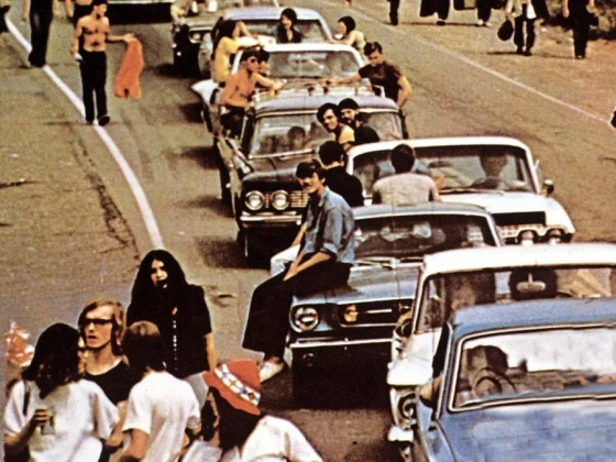 50 ezres belépővel indult, végül ingyenesen özönlöttek be a tömegek: képeken az 57 évvel ezelőtti Woodstock fesztivál