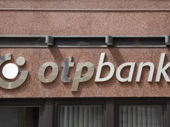 Órákon át döcögött az OTP-nél a kártyás fizetés