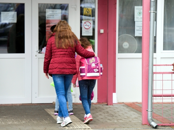 Újra a szülők és az óvodapedagógusok dönthetnének a gyerek iskolaérettségéről az Oktatási Hivatal helyett