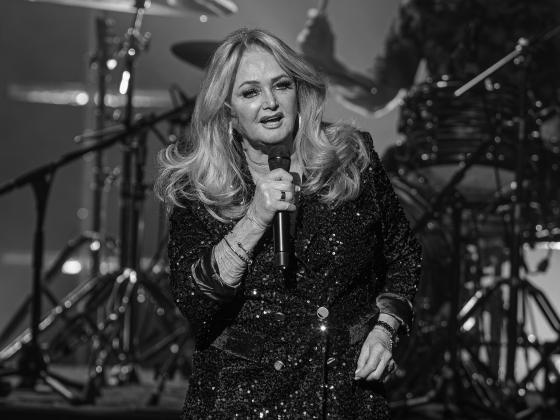 Utolsó útjára kísérték a legendás énekesnőt, Bonnie Tylert – képek