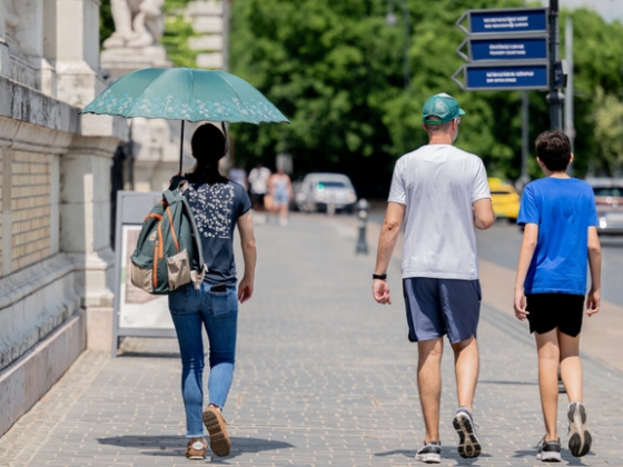 Még egy utolsó forró nap érkezik, aztán nagyot fordul az időjárás