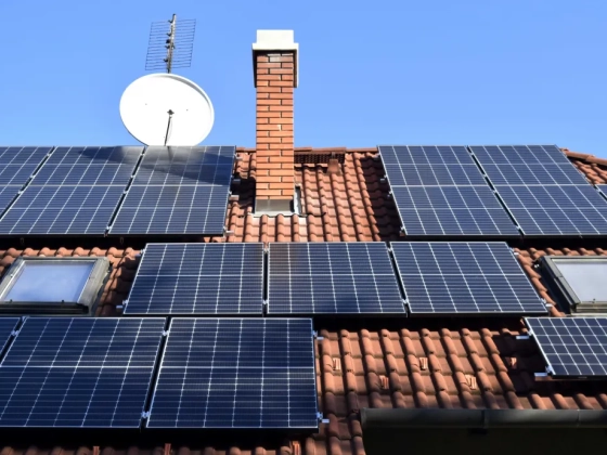 A magyar energiabiztonság kulcsa már a tetőkön van. Most jöhet a szél, geotermia és a tárolás