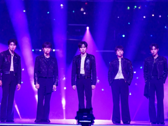 A ZEROBASEONE K-Pop sztárjai visszahozták a „SexyBack”-et a 2026-os KCON LA-ba