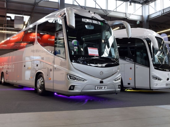 Lengyel buszbaleset: nem műfajának egyik legjobb busza borult fel, a jármű a spanyol Irizar gyártóé – a lengyel kormány bekérte a busz üzemeltetőjének vizsgálati eredményeit