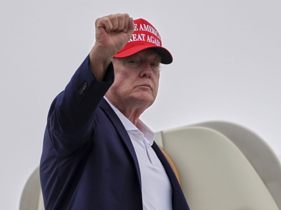 Trump a Kim Dzsong Unnal fenntartott jó kapcsolatokra hivatkozva utasítja a Pentagont, hogy mérsékelje a Dél-Koreával folytatott katonai gyakorlatokat