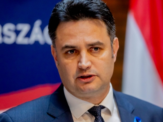 Márki-Zay Péter megelégelte a bűzt, most a kormány egyik miniszteréhez fordult