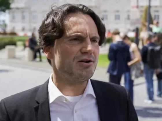 Havasi Bertalan: Péter! Mondom, mi lesz, holnapig várom a pénzt!