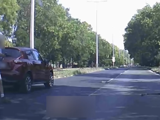 Besétált egy autó elé egy férfi a Szentendrei úton