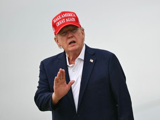 Trump állítólag azzal fenyegetőzik, hogy „bombázni fogja az S-out of” Ománt, ha az megzavarja az iráni műveleteket