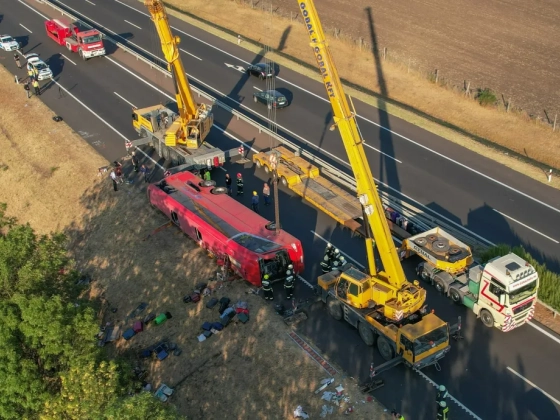 Másodpercekre hunyhatta le a szemét a buszsofőr, tizenketten haltak meg miatta