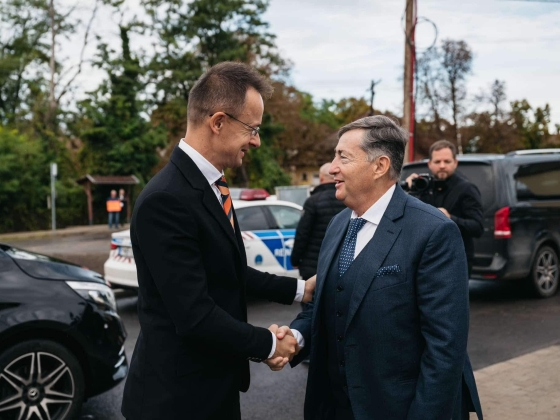 PM Magyar’s stern message to richest Hungarian Lőrinc Mészáros over scheme to aid very poor, but high-achieving students