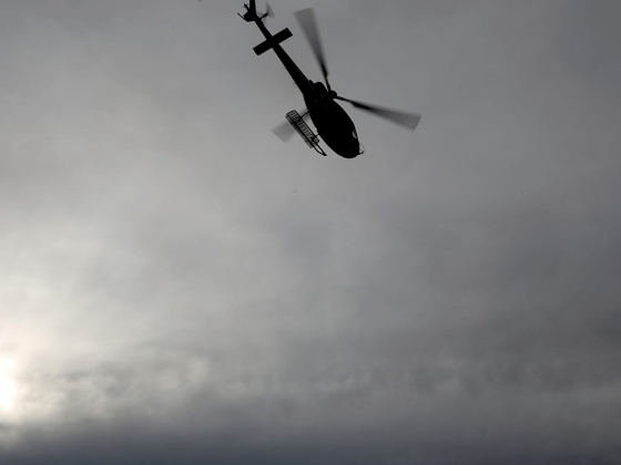 Hárman meghaltak, miután egy magánhelikopter lezuhant a görög Szifnosz szigetén