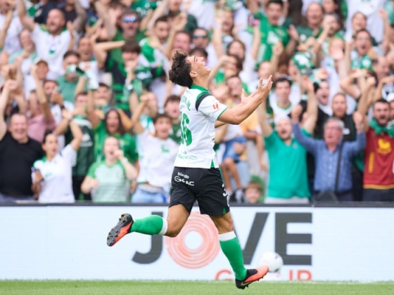 Sergio megdöbbentő fénye felvillantja El Sardinero-t a Racing Santander érzelmes La Liga visszatérésén | Sid Lowe