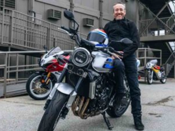 Háromszoros világbajnok mutatta be az új Honda CB1000F-et az Egyesült Államokban a Monterey Car Weeken