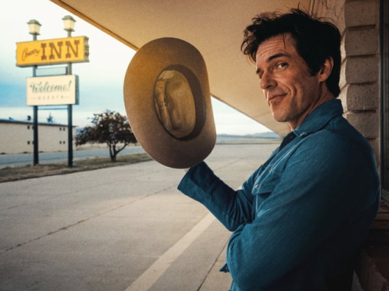 Brandon Flowers: Thrasher-kritika – A Killers frontemberének country pivotja egy roppant csupa cowboy-boot!