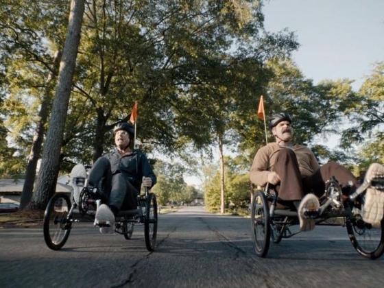 Az HBO „DTF St. Louis” című műsora: Hogyan alkotta meg James Whitaker operatőr a vizuális stílust