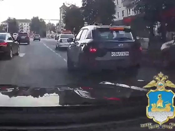 Miután gyalogost gázolt strandolni ment, ott kapták el a rendőrök