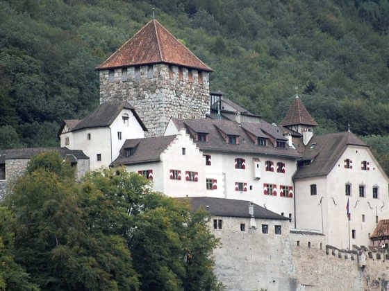 Liechtenstein megváltoztatja a szabályokat, hogy a nők örökölhessék a fejedelemség trónját