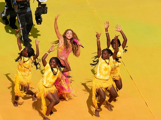 Shakira és Warren Buffett fia bejelenti az iskolák újjáépítését Chocóban